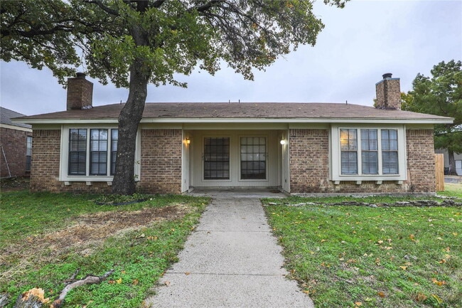 Move in Ready Duplex in Arlington! - Move in Ready Duplex in Arlington! Apartment