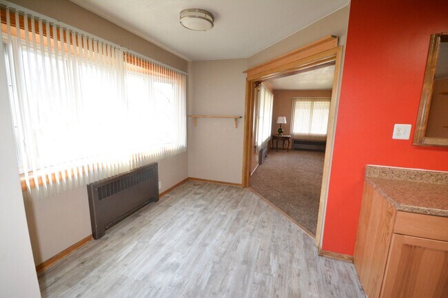 Foto del edificio - 420 8th Ave SE