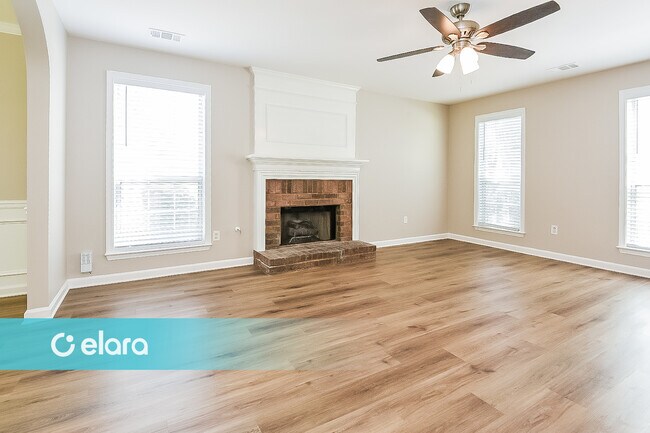 Building Photo - 2250 Winthrope Way Dr
