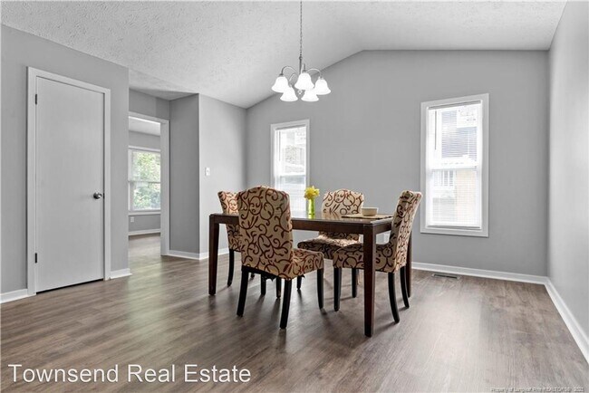 Foto del edificio - 3 br, 2 bath House - 5831 Waters Edge