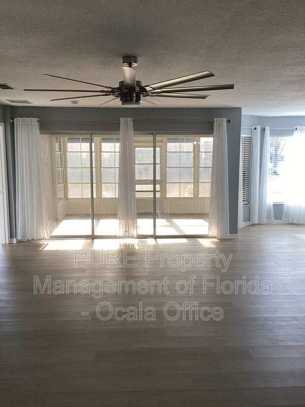 Foto del edificio - 9706 SW 92nd Place Rd