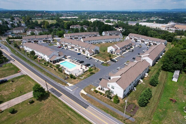 Foto del edificio - Stone Gate Village