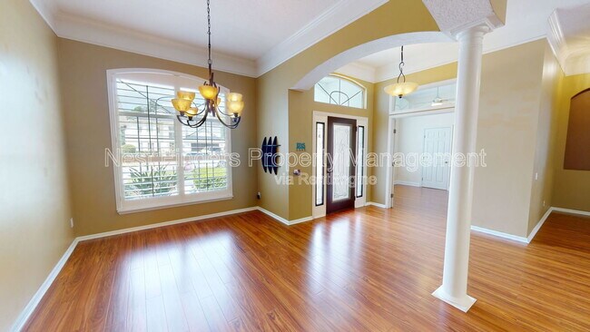 Building Photo - 9035 Hampton Landing Dr E