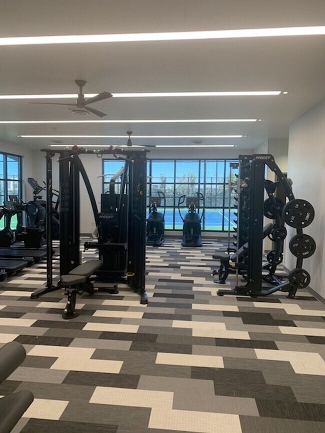 Foto del edificio - Beautiful East side House 4 bed-2.5 baths, part of The Overlook Casa Club that includes Swimming ...