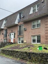 Building Photo - 82 Boylston Ln