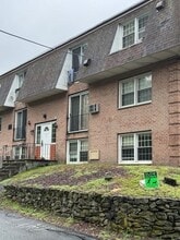 Building Photo - 82 Boylston Ln