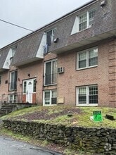 Building Photo - 82 Boylston Ln