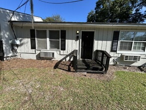 Building Photo - 101 Edelle Osgood Ave