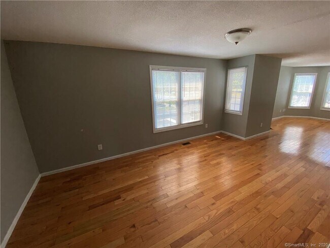 Building Photo - 529 East St