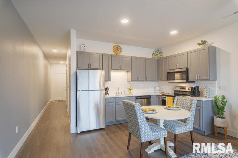 Foto del edificio - 801 Bend Blvd