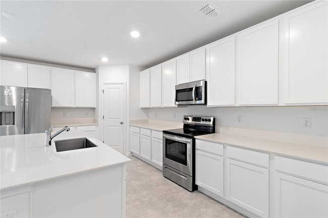 Building Photo - 1028 Holden Wy