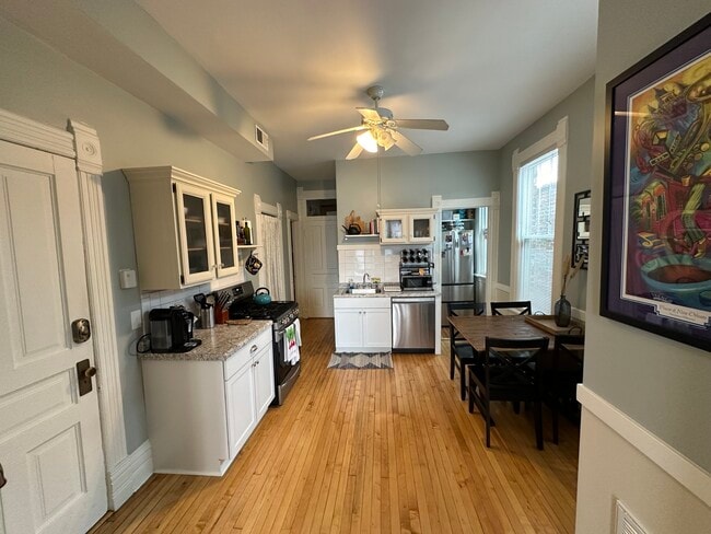 Foto del edificio - 2234 W Erie St