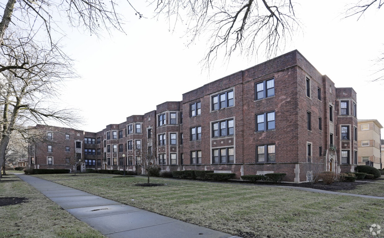 Building Photo - 10507 S Hale Ave