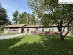 Building Photo - 112 Knoll Dr