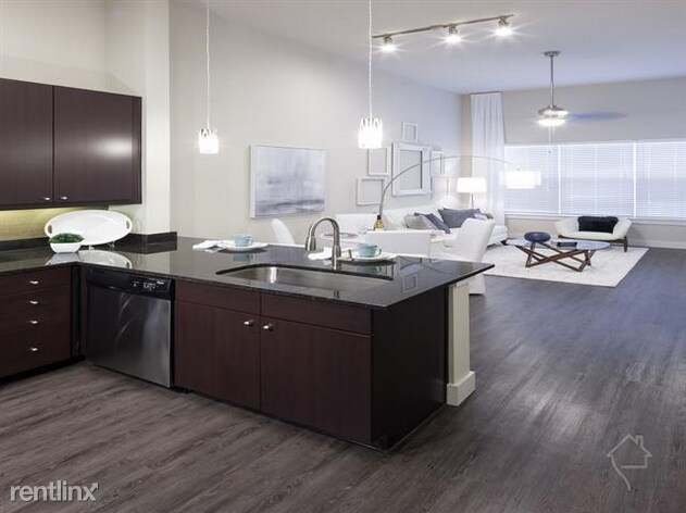 Foto principal - Studio, 1 bath Flat - 3716 Maple Ave