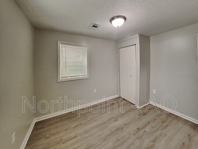 Building Photo - 5123 Norman Blvd