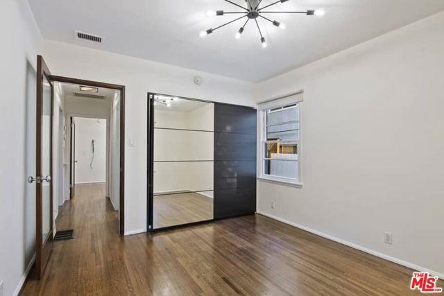 Building Photo - 362 Westbourne Dr