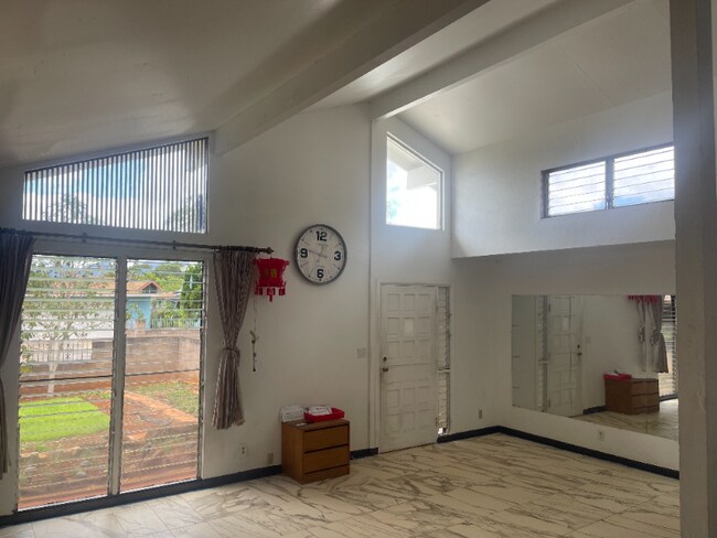 Foto del edificio - 95-174-174 Kahela St