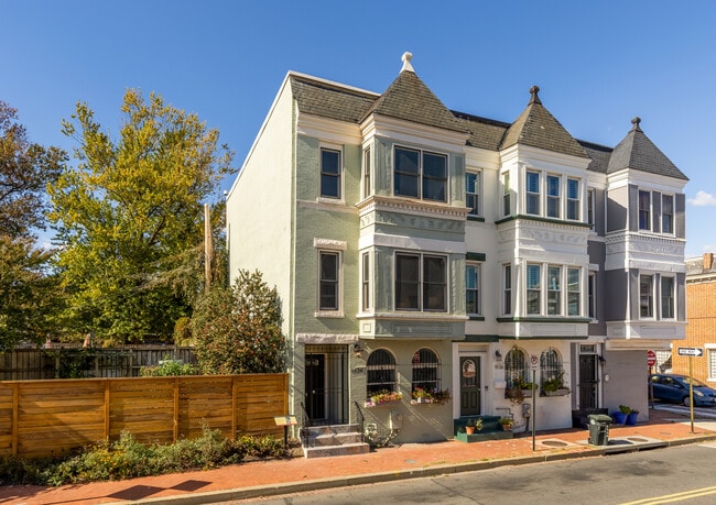 Building Photo - 1934 4th St NW