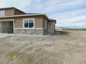 Building Photo - 701 Canyon Ct