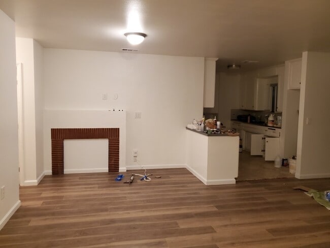 Living Rm to Kitchen - 11111 S Mariposa Ave