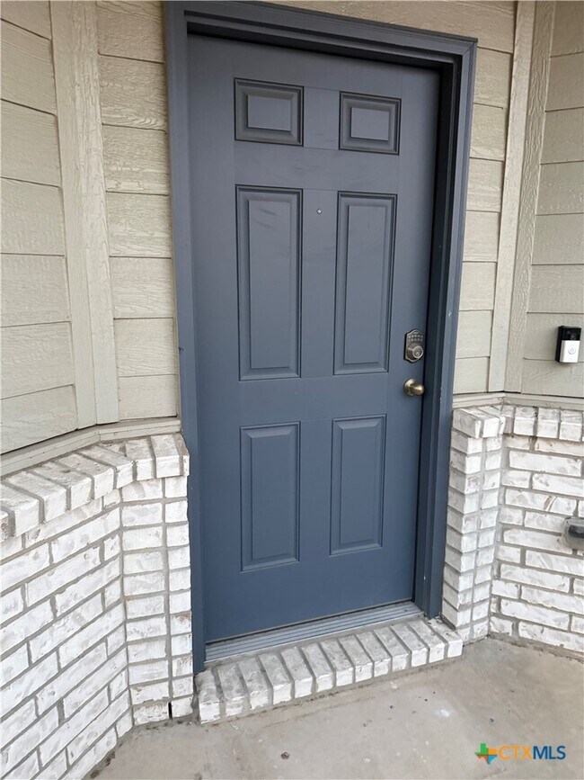 Foto del edificio - 328 Havarti Wy