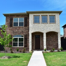 Building Photo - 537 N Salem Rd