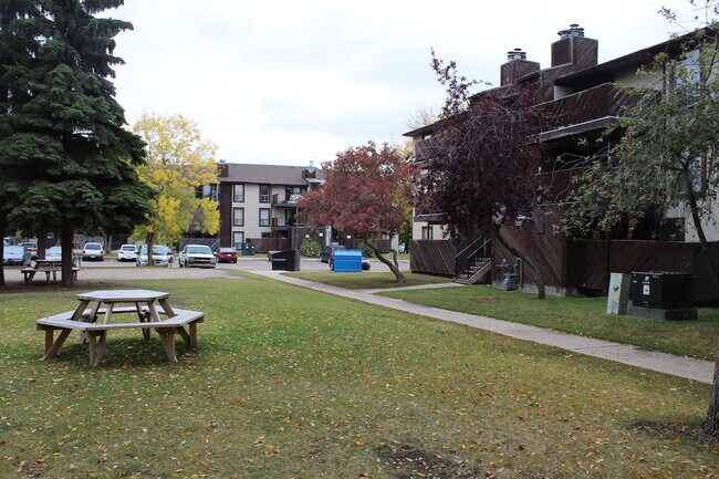 Photo du bâtiment - Mainstreet Corner