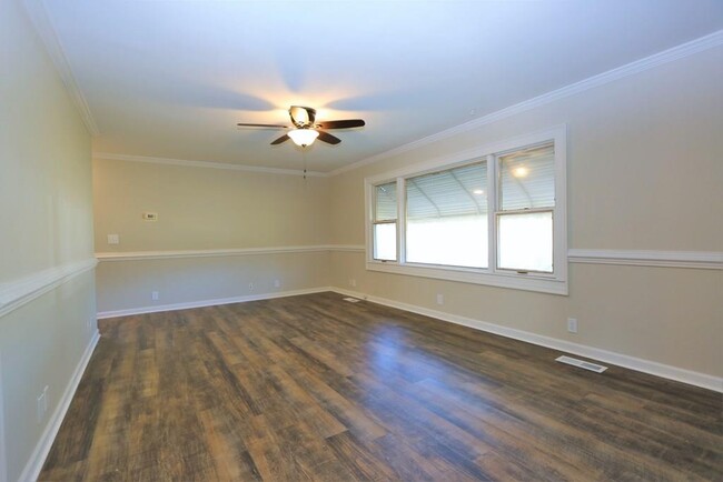Foto del edificio - 33150 Chincoteague Rd