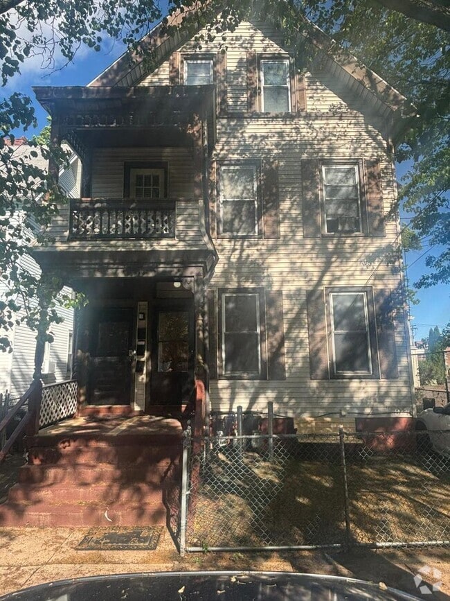Building Photo - 37 Hotchkiss St