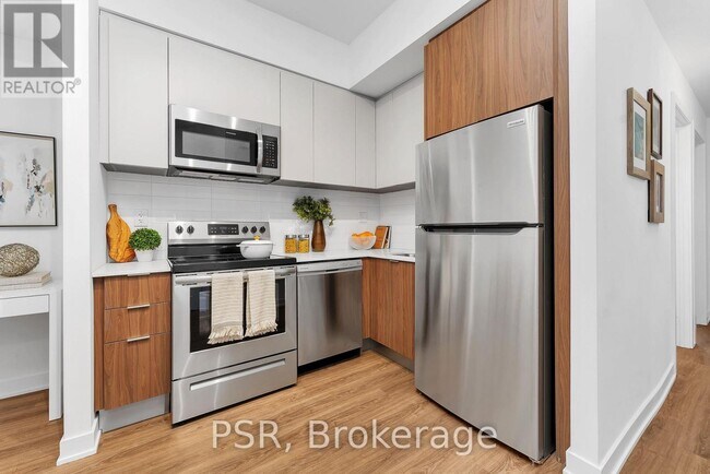 Photo du bâtiment - 41 Danforth Rd