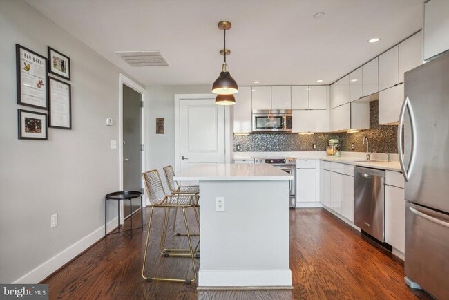 Foto del edificio - 2920 Georgia Ave NW