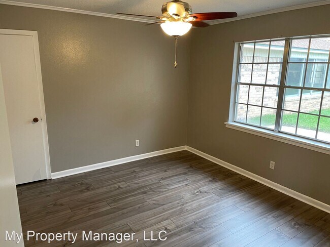 Building Photo - 4 br, 3 bath House - 166 Chelsea Drive