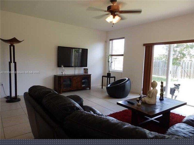 Building Photo - 8963 SW 215th Ln