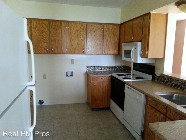 Building Photo - 7608 Las Palmas Way
