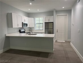 Building Photo - 19029 Tangerine Rd