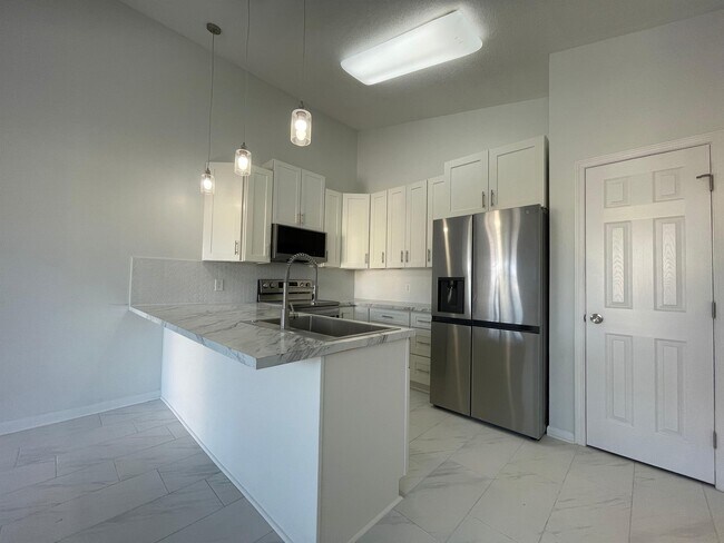 Foto del edificio - 5417 Sunset Ave