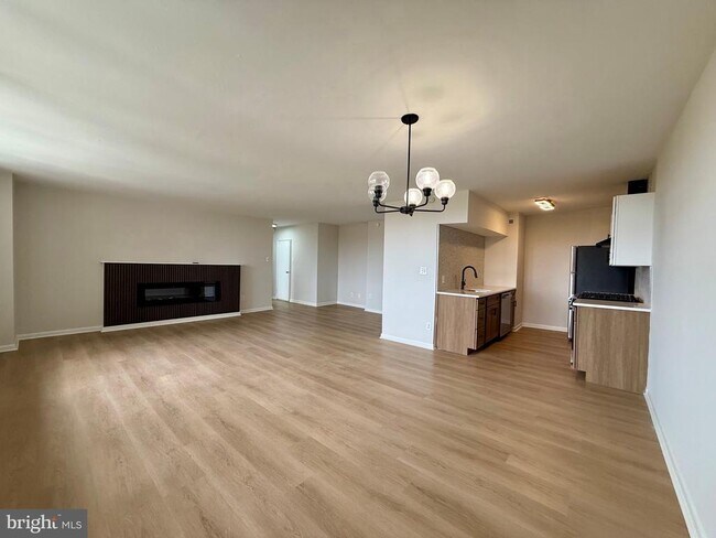 Foto del edificio - 1301 N Harrison St