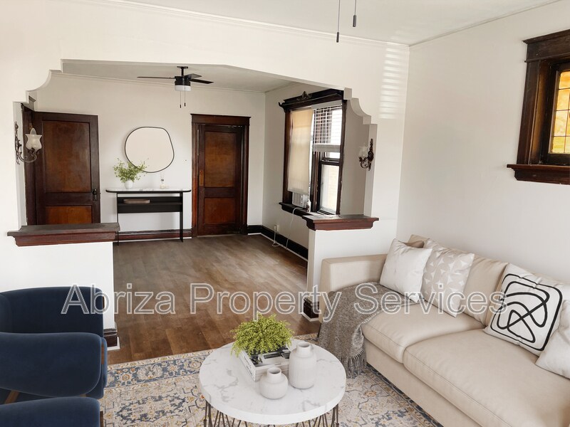 Foto principal - 3954 Lexington Ave