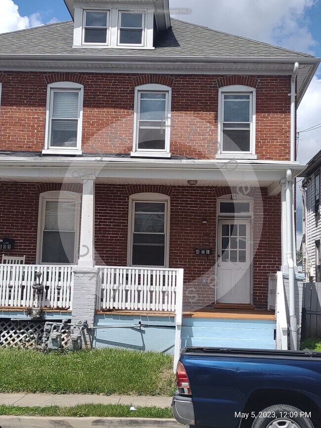 Building Photo - 411 Mitchell Ave