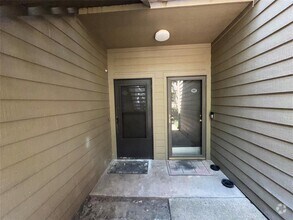 Building Photo - 10049 Westpark Dr
