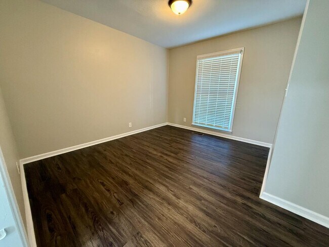 Foto del edificio - 3311 Mcdow Ave NW