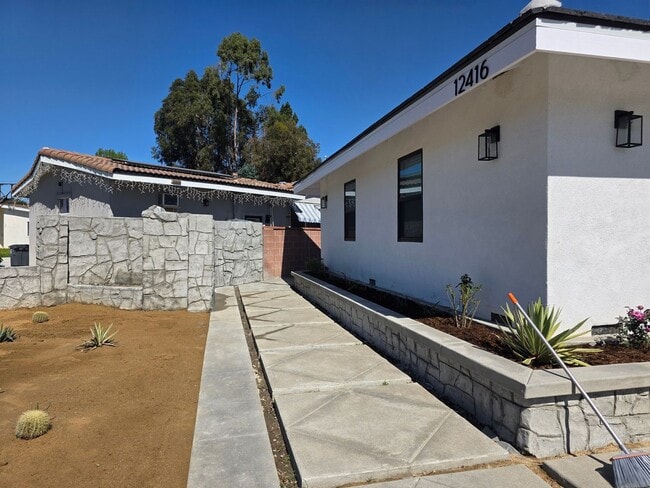 Building Photo - 12416 Lambert Cir