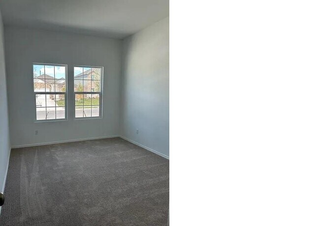 Foto del edificio - 607 Waterway Ave
