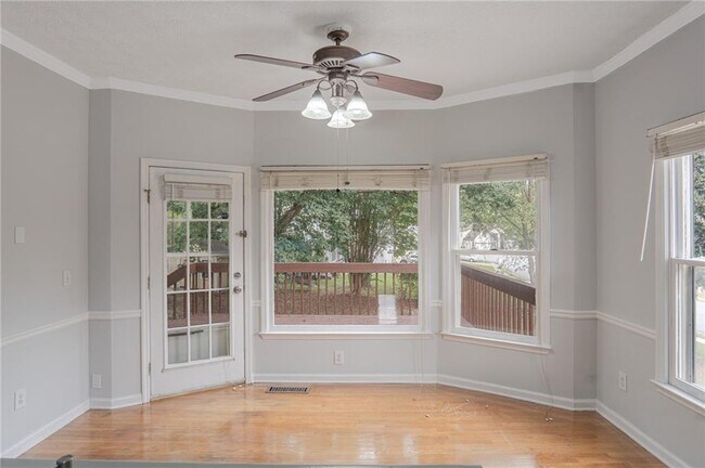 Building Photo - 722 Thornapple Trail SW