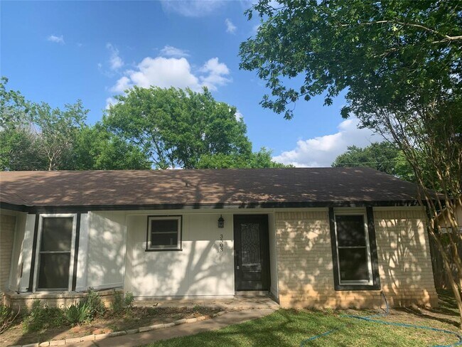 Foto del edificio - 3503 Roanoke Dr