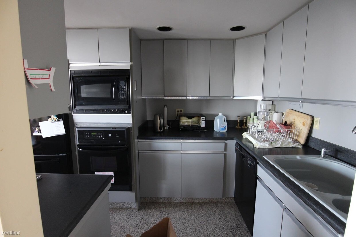 Foto principal - 111 Perkins St