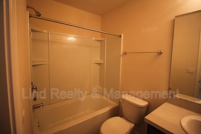 Foto del edificio - 7695 Legacy Trl