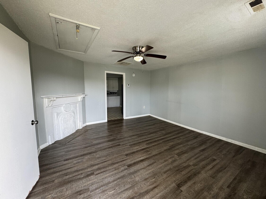 2014 Front St NE, Huntsville, AL 35811 Townhome Rentals in Huntsville AL