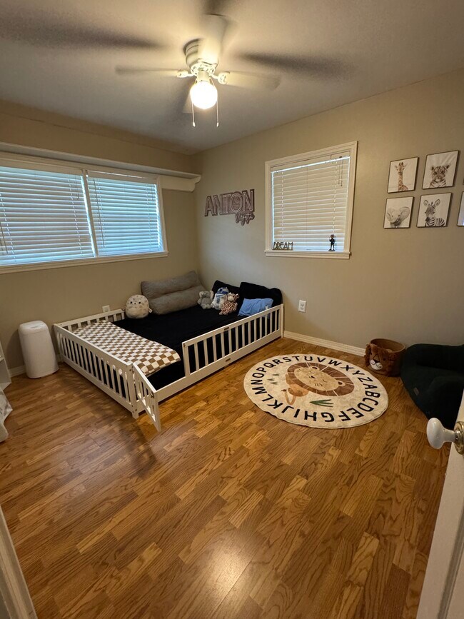 Foto del edificio - 4411 Arbor Way